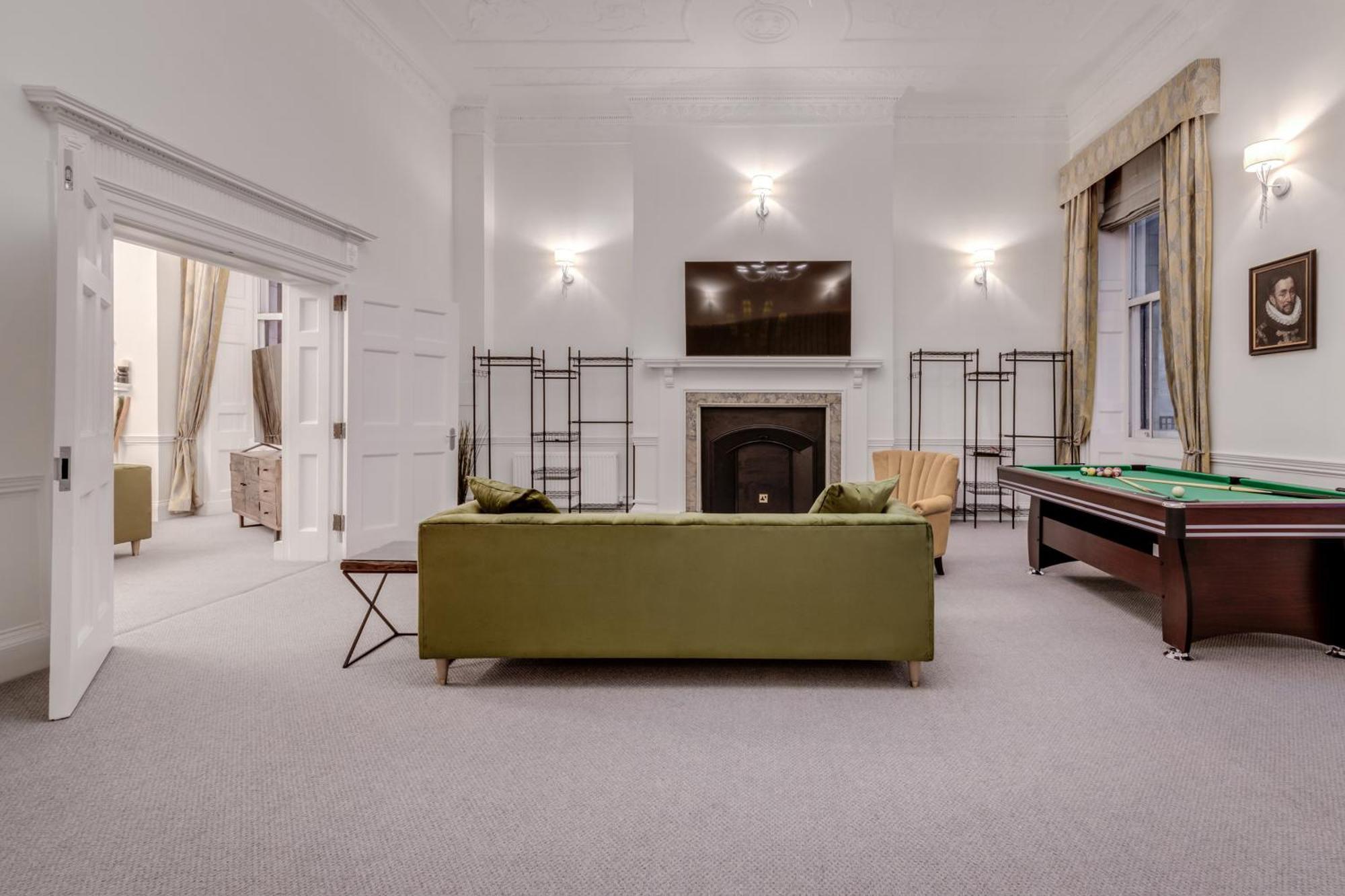 Luxury London 3 Bedroom Duplex With Pool Table - 4Hs Εξωτερικό φωτογραφία