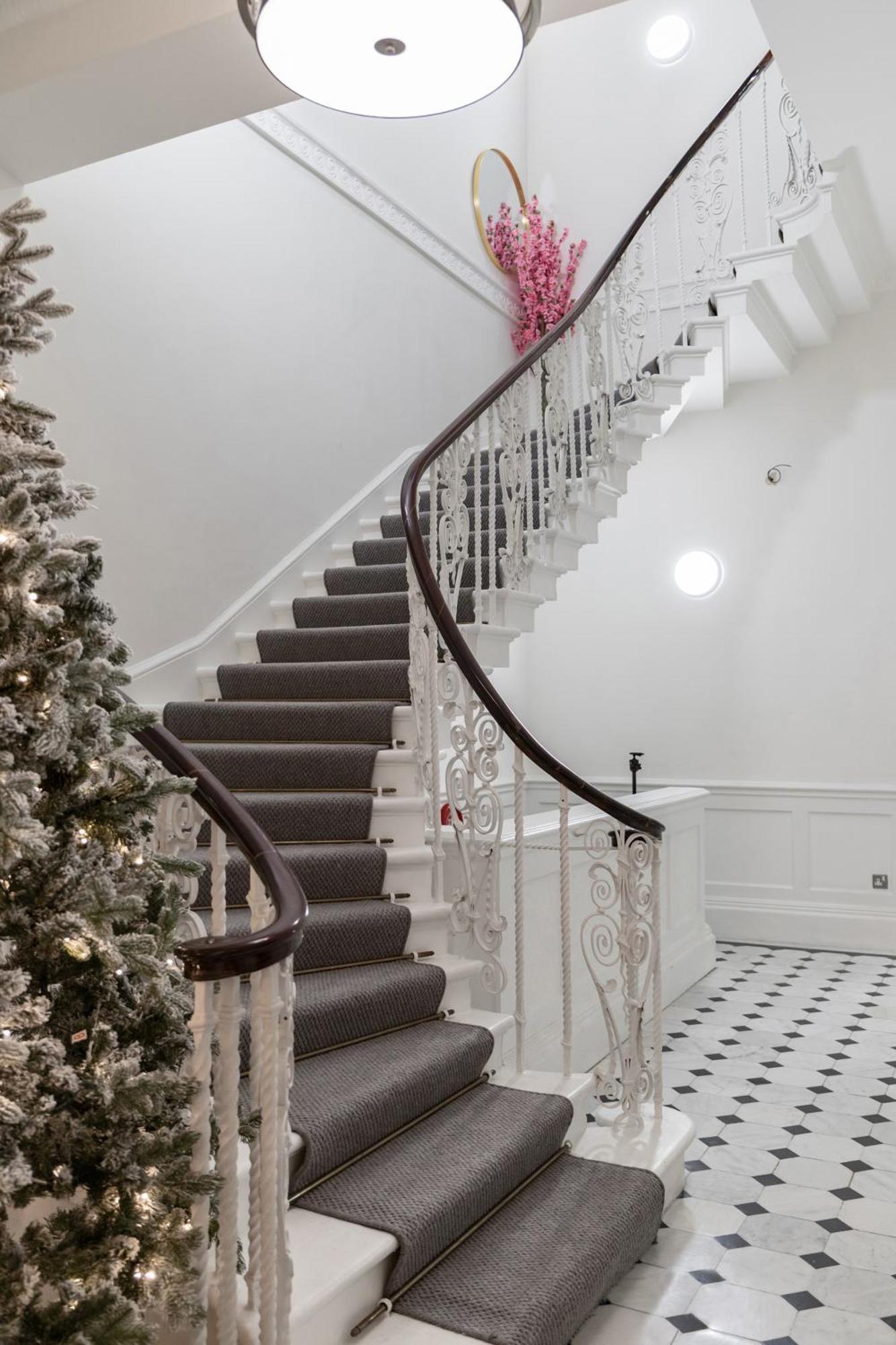 Luxury London 3 Bedroom Duplex With Pool Table - 4Hs Εξωτερικό φωτογραφία